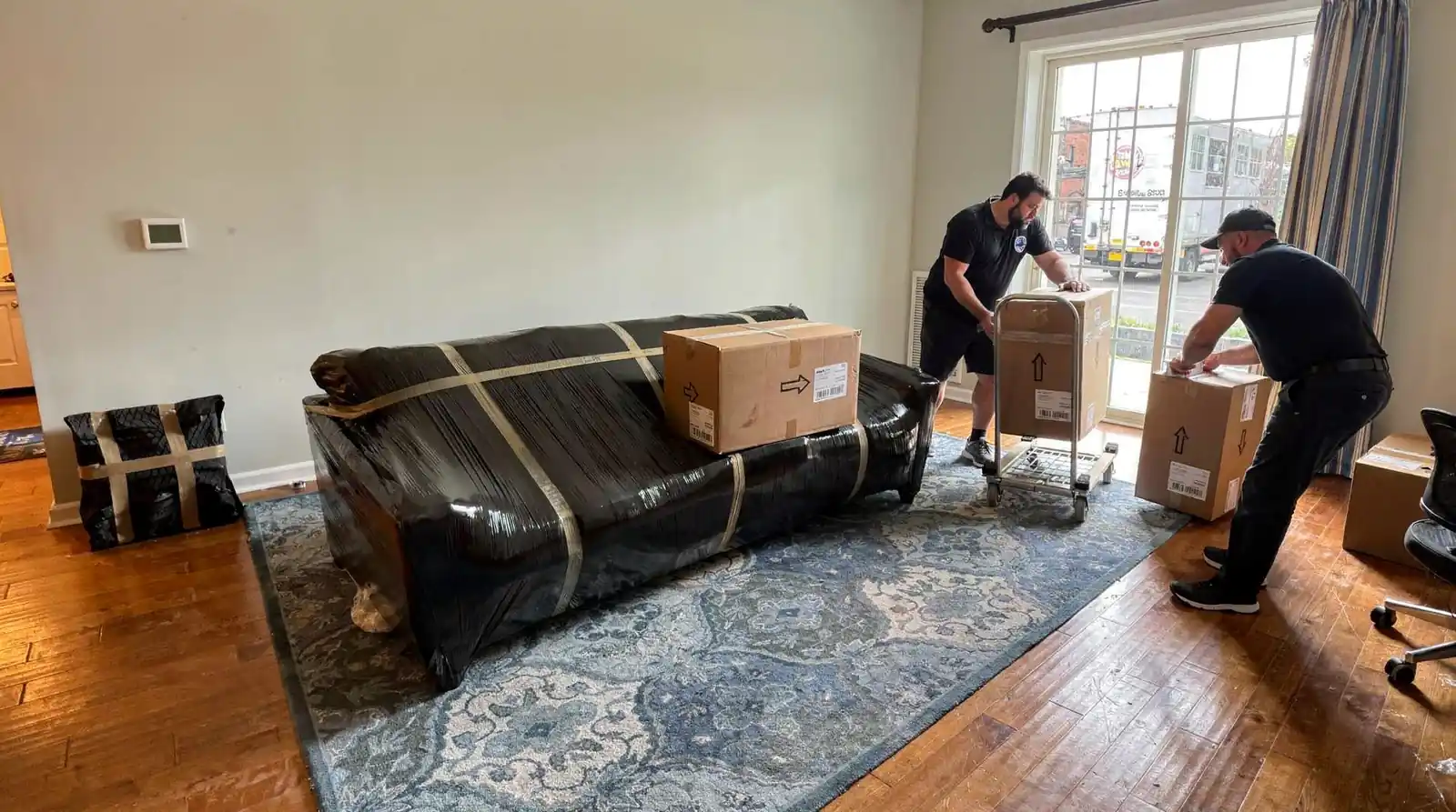 Reputable packing services price by inventory with a flat rate, avoiding hidden add-ons.; An established