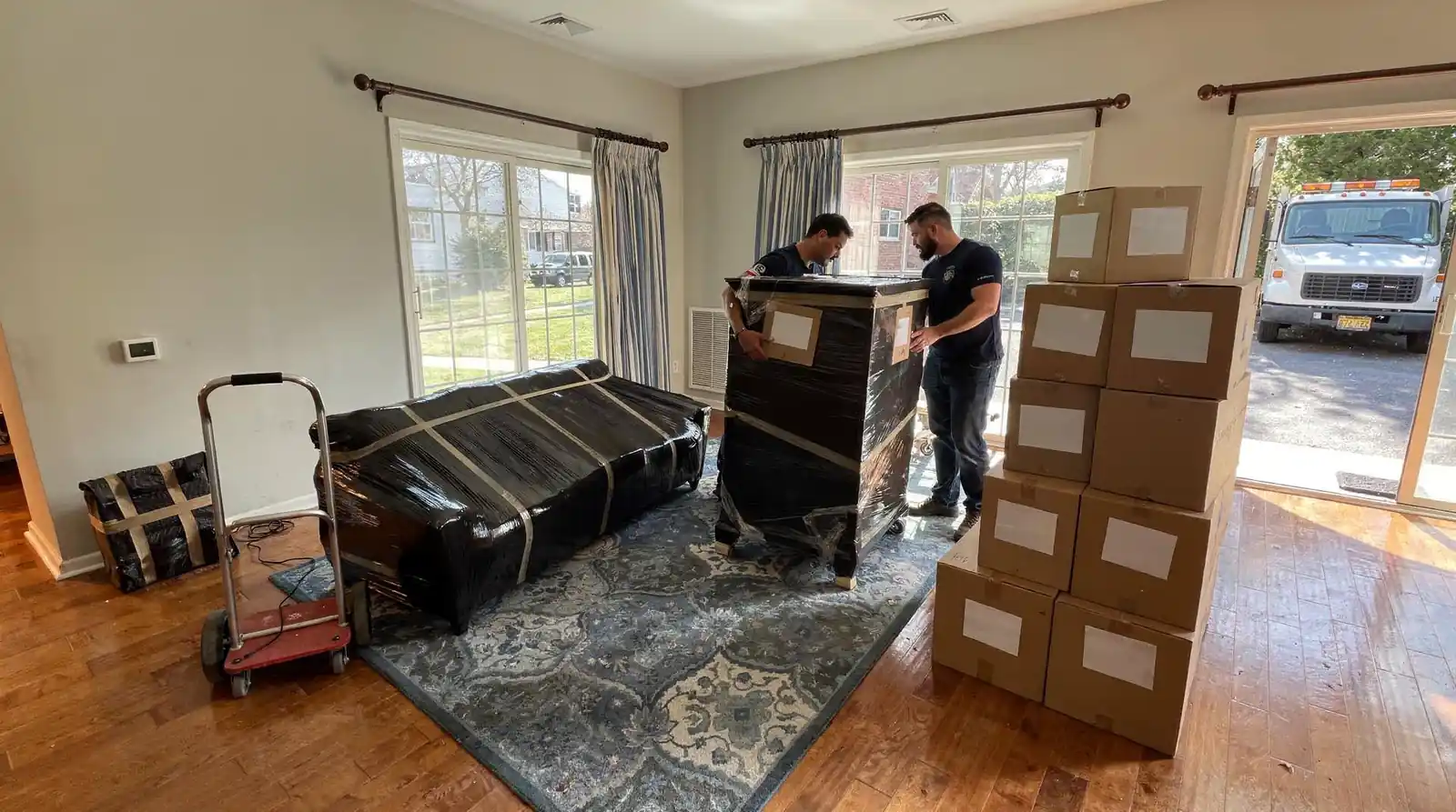 Before choosing a moving company, it's important to understand the scale and specific nature